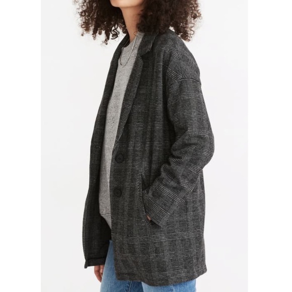 m a d e w e l l • oversized blazer - Picture 3 of 5